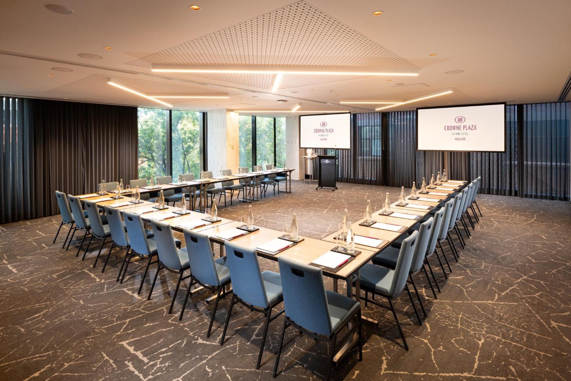 Crowne Plaza Adelaide By Ihg Otel Dış mekan fotoğraf