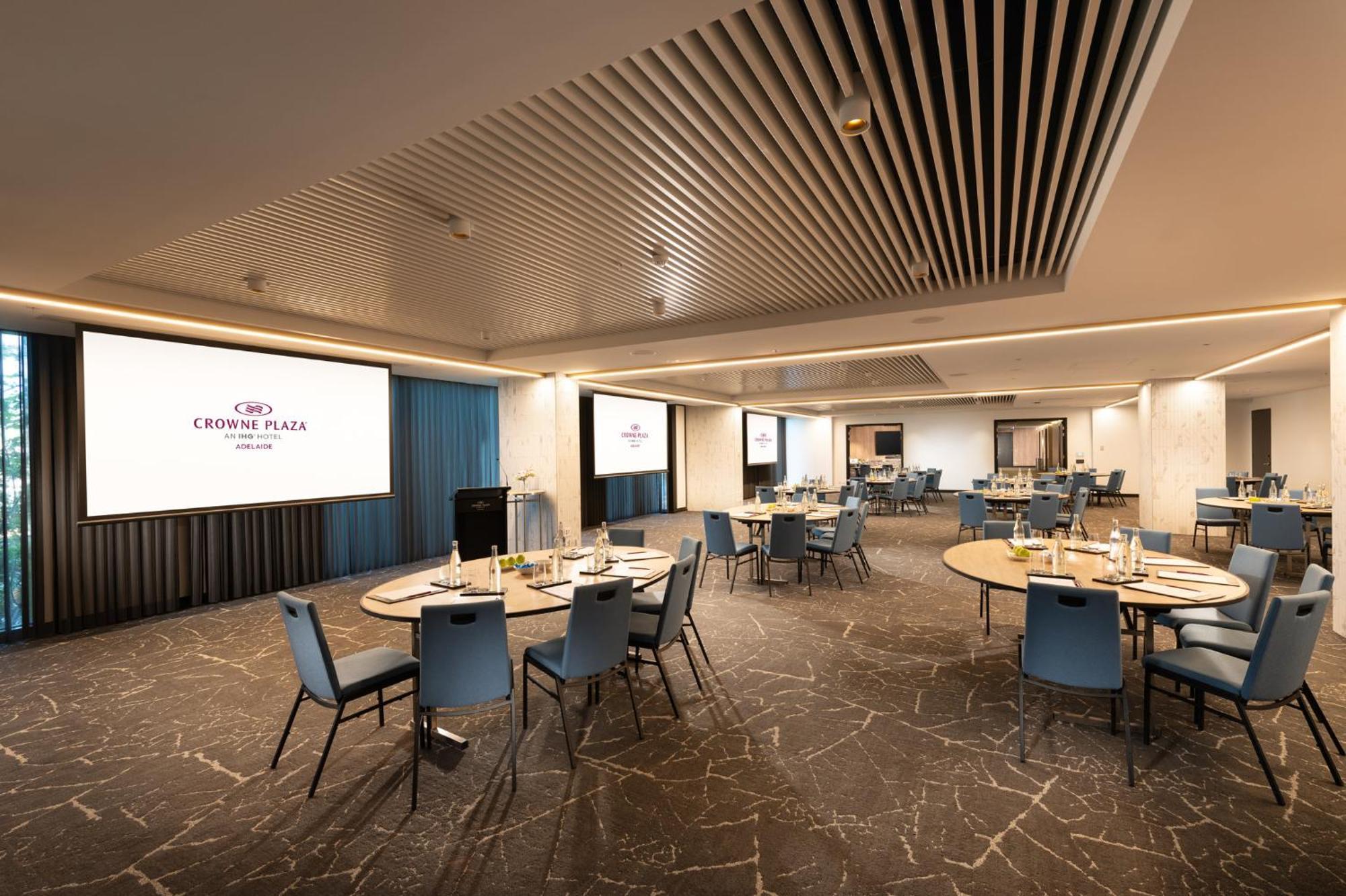 Crowne Plaza Adelaide By Ihg Otel Dış mekan fotoğraf