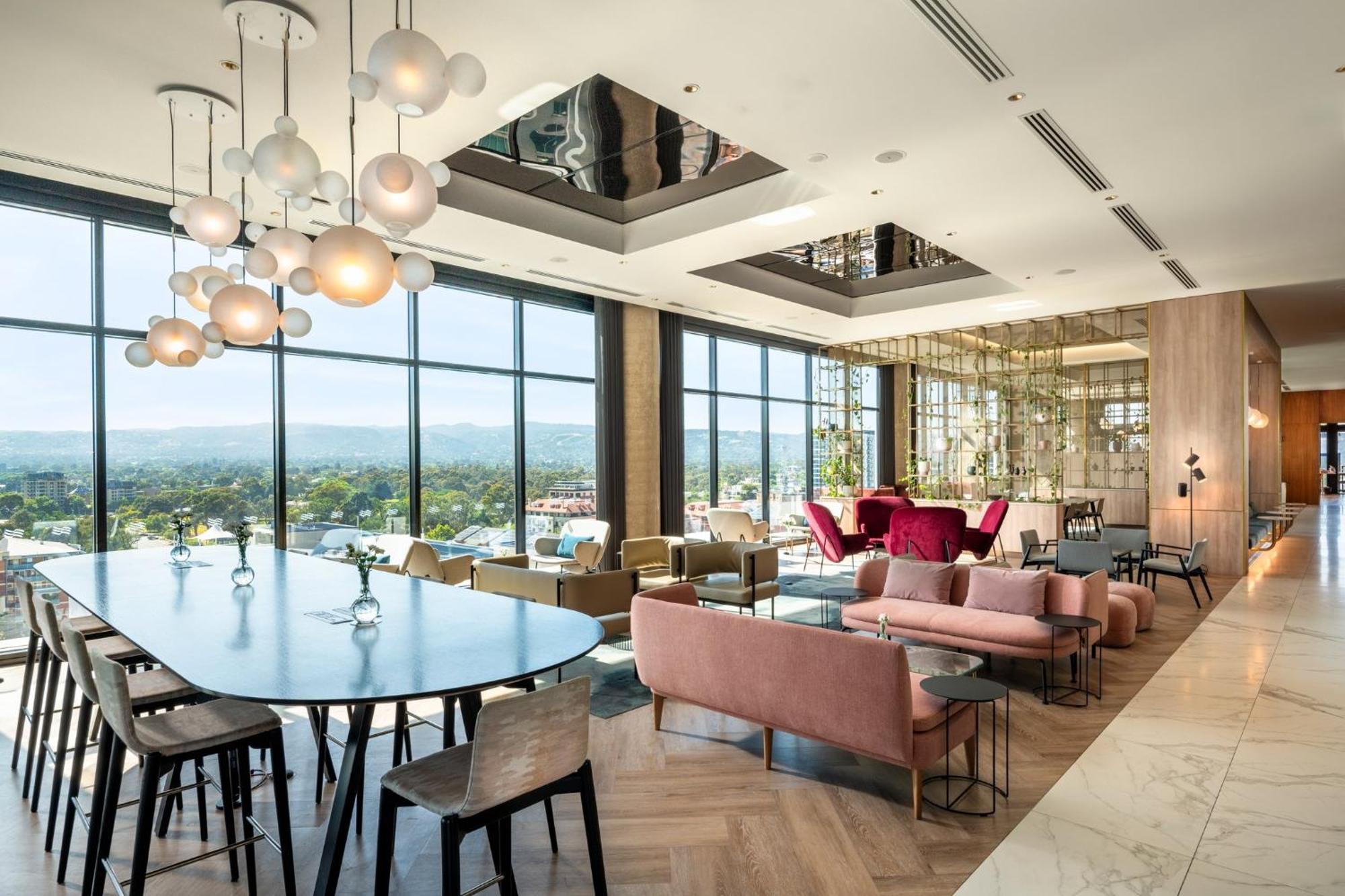 Crowne Plaza Adelaide By Ihg Otel Dış mekan fotoğraf