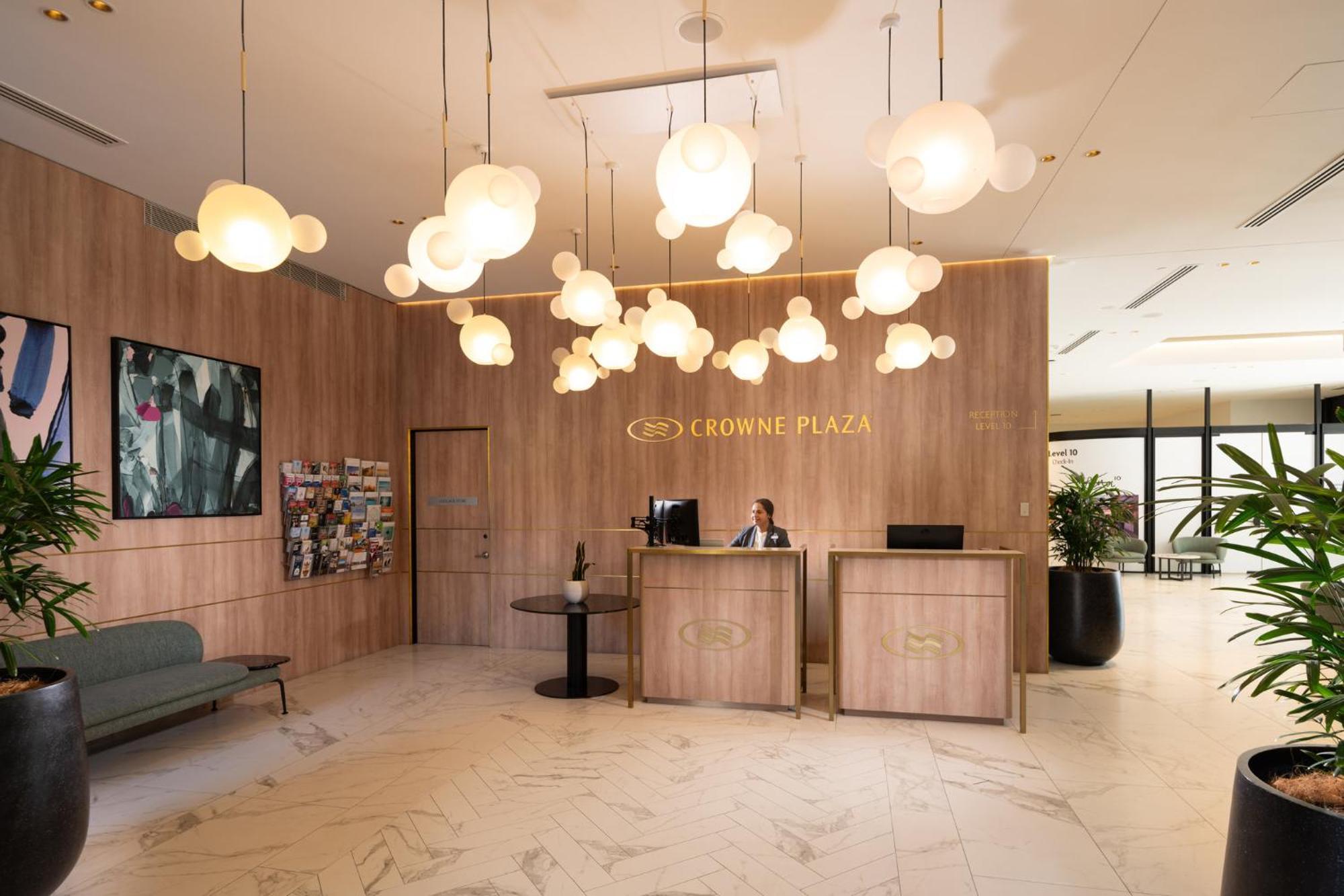 Crowne Plaza Adelaide By Ihg Otel Dış mekan fotoğraf